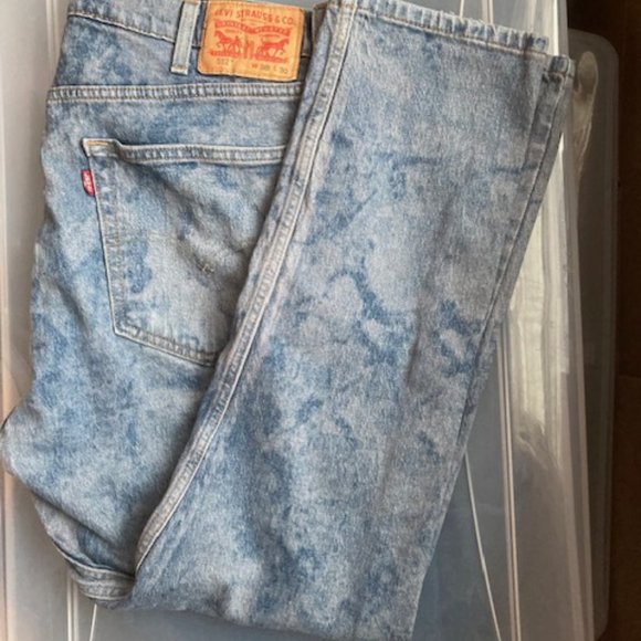 LEVI'S WATER PATERNED MENS JEANS 38x30 Like New - Picture 4 of 9